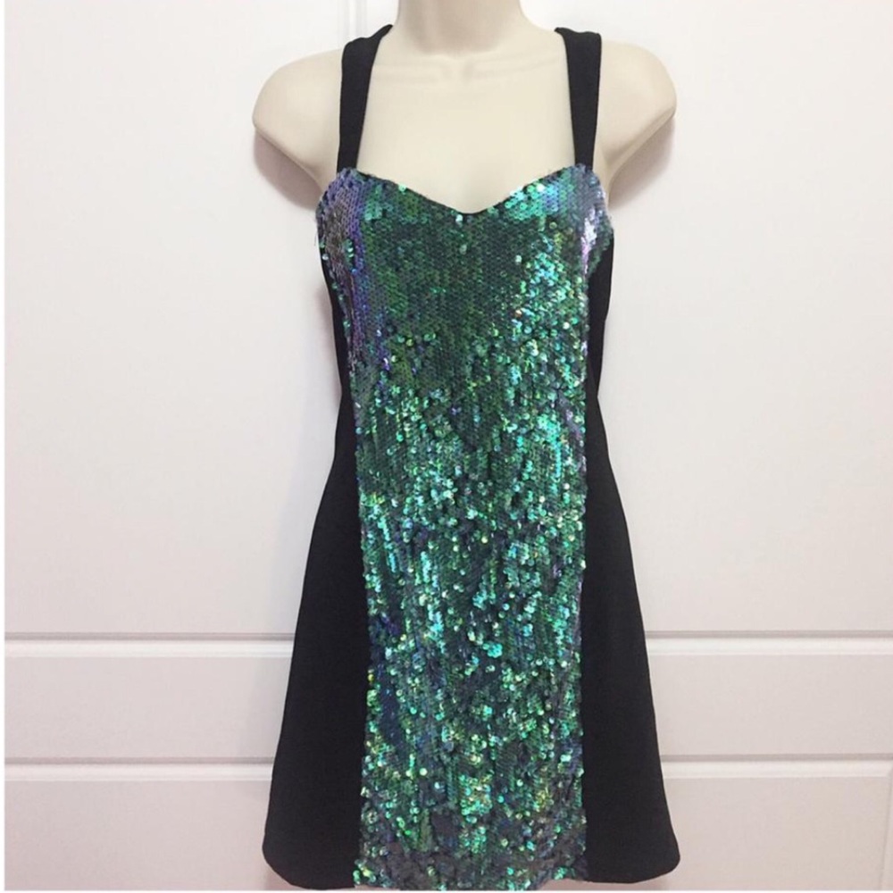 NWT MinkPink Splash sweetheart sequin dress